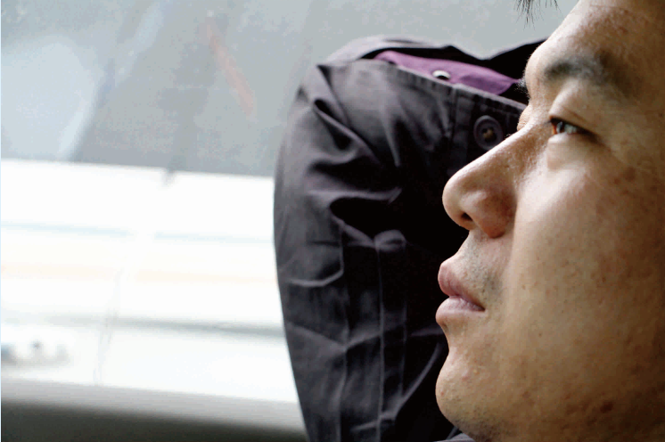 4《疲憊》 張洪巖.png